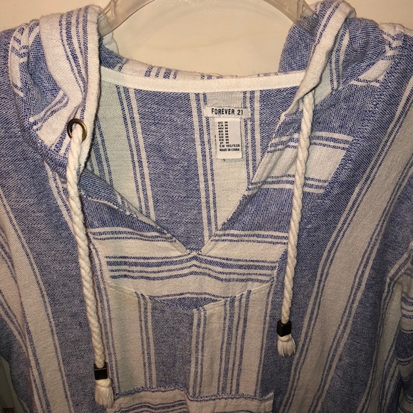 Forever 21 beach pullover - Picture 2 of 3